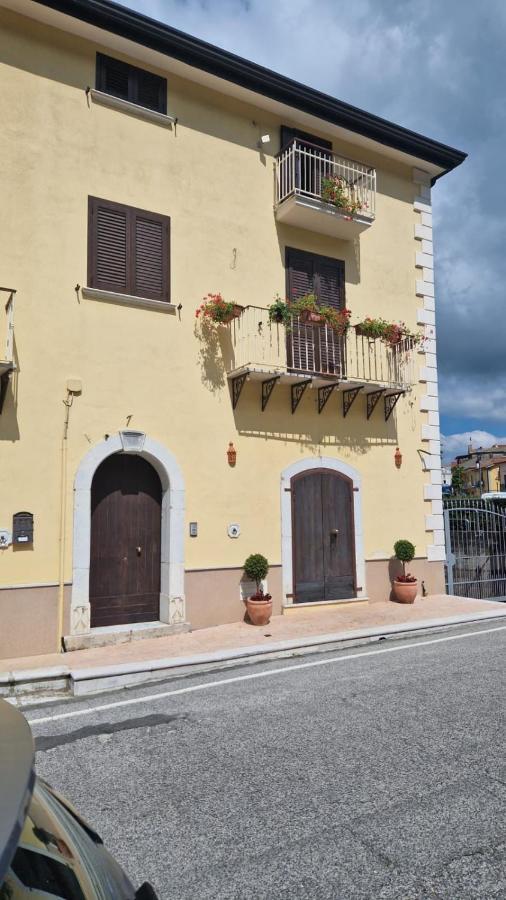 Core A Core Rooms Santo Stefano del Sole Exterior photo